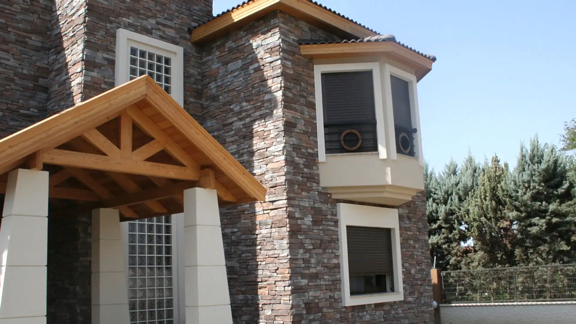 Otomatik Panjur Sistemlerinin Enerji Verimliliğine Katkısı