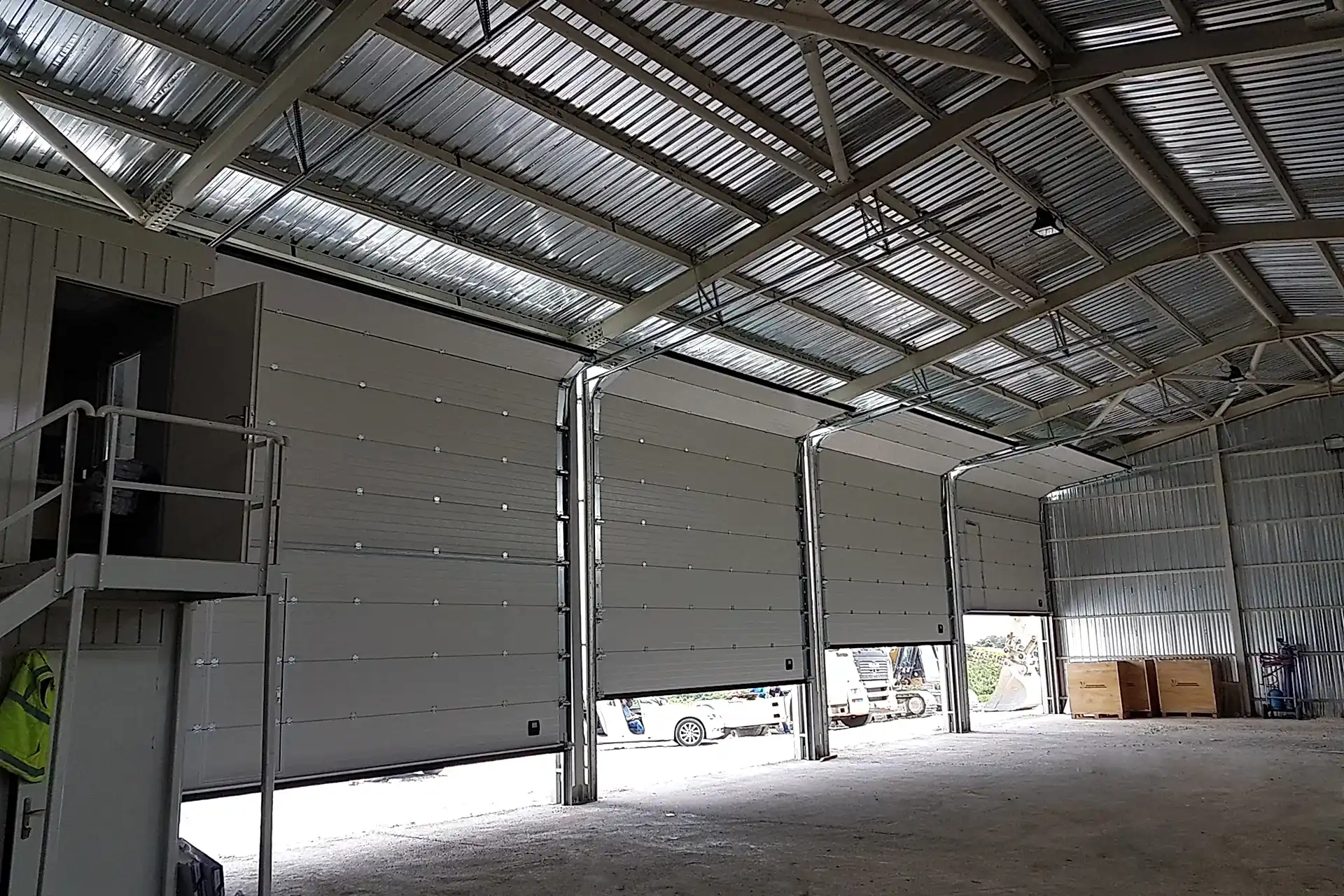 Endüstriyel Kapıların Kullanım Alanları ve Avantajları