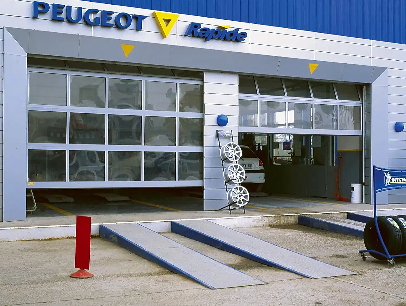 Endüstriyel Kapılar ile İşyeri Güvenliğini Artırma Yolları