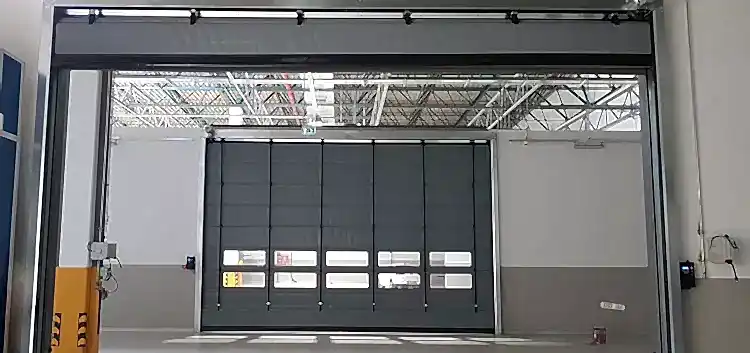 Hızlı PVC Katlanır Kapı