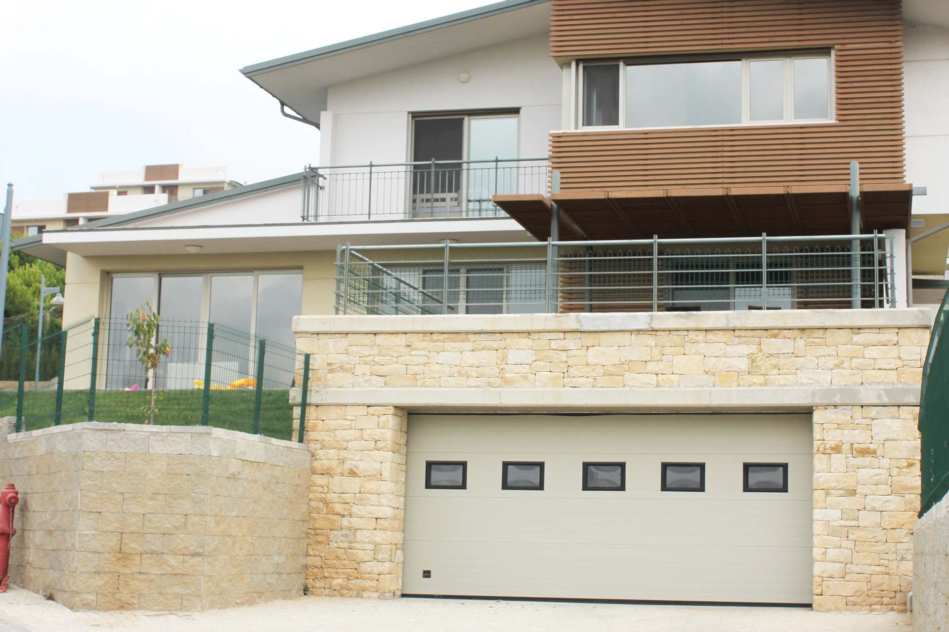 GARAGE DOOR (ANTRIVA PROJECT)