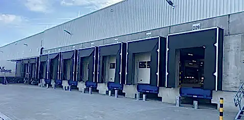 碼頭調節器與碼頭遮蔽裝置